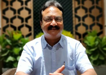 Best dentist in HSR Layout, Bengaluru - Dr. Shambulinga